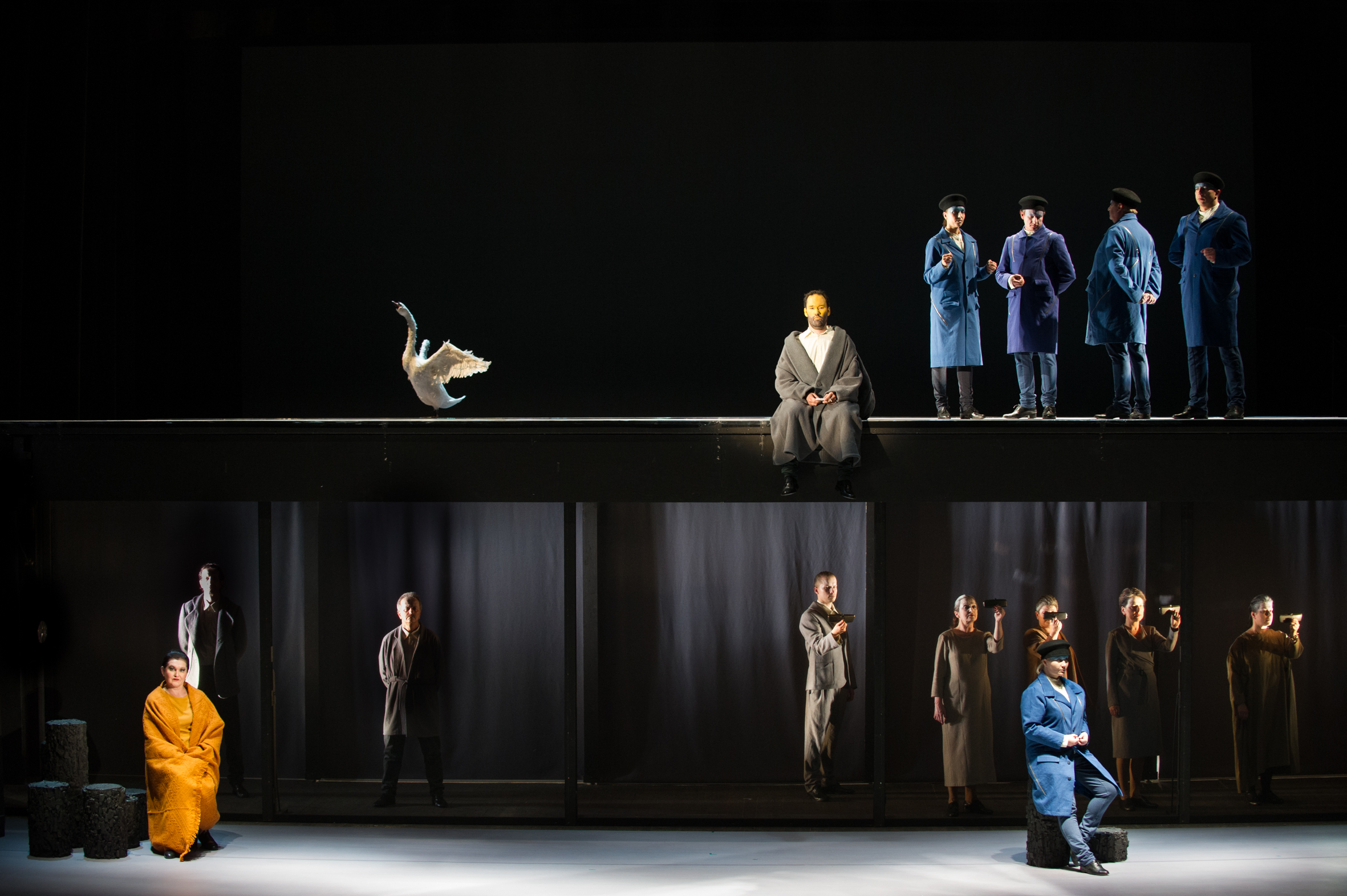 Swings, Mimes and Flying Meteors: Parsifal in Poznán. parsifalFotZALEWSKA-9...